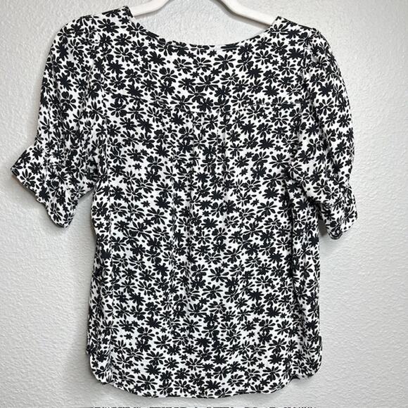 Loft Black & White Pullover Floral Blouse X-Small - Picture 7 of 11